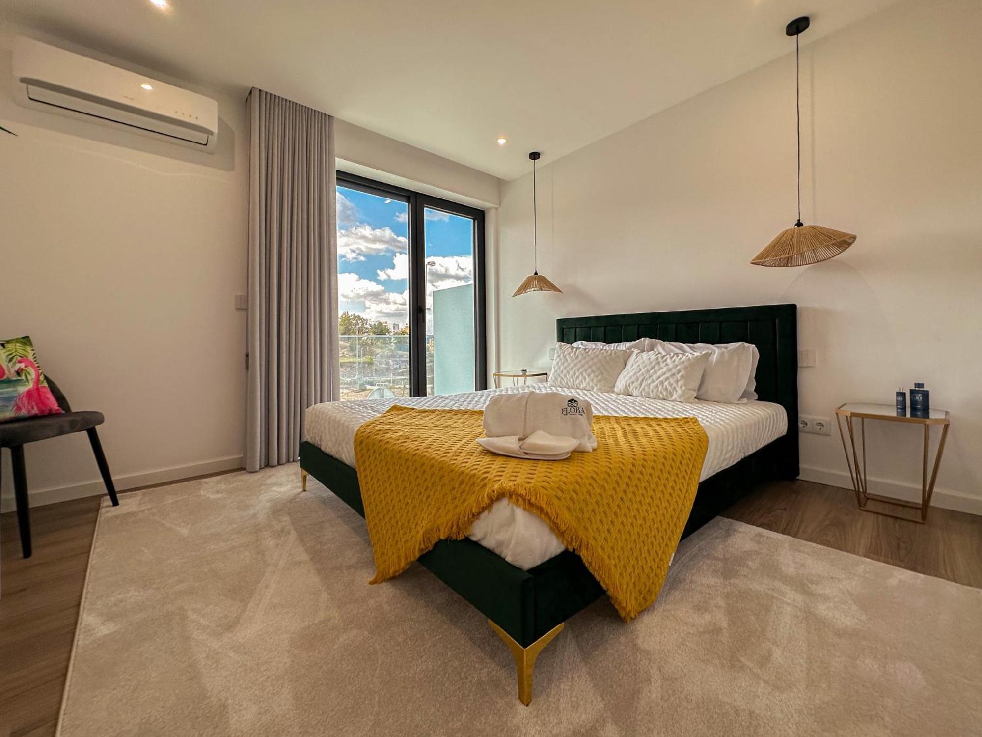 Flora Guest House Marco de Canavezes エクステリア 写真