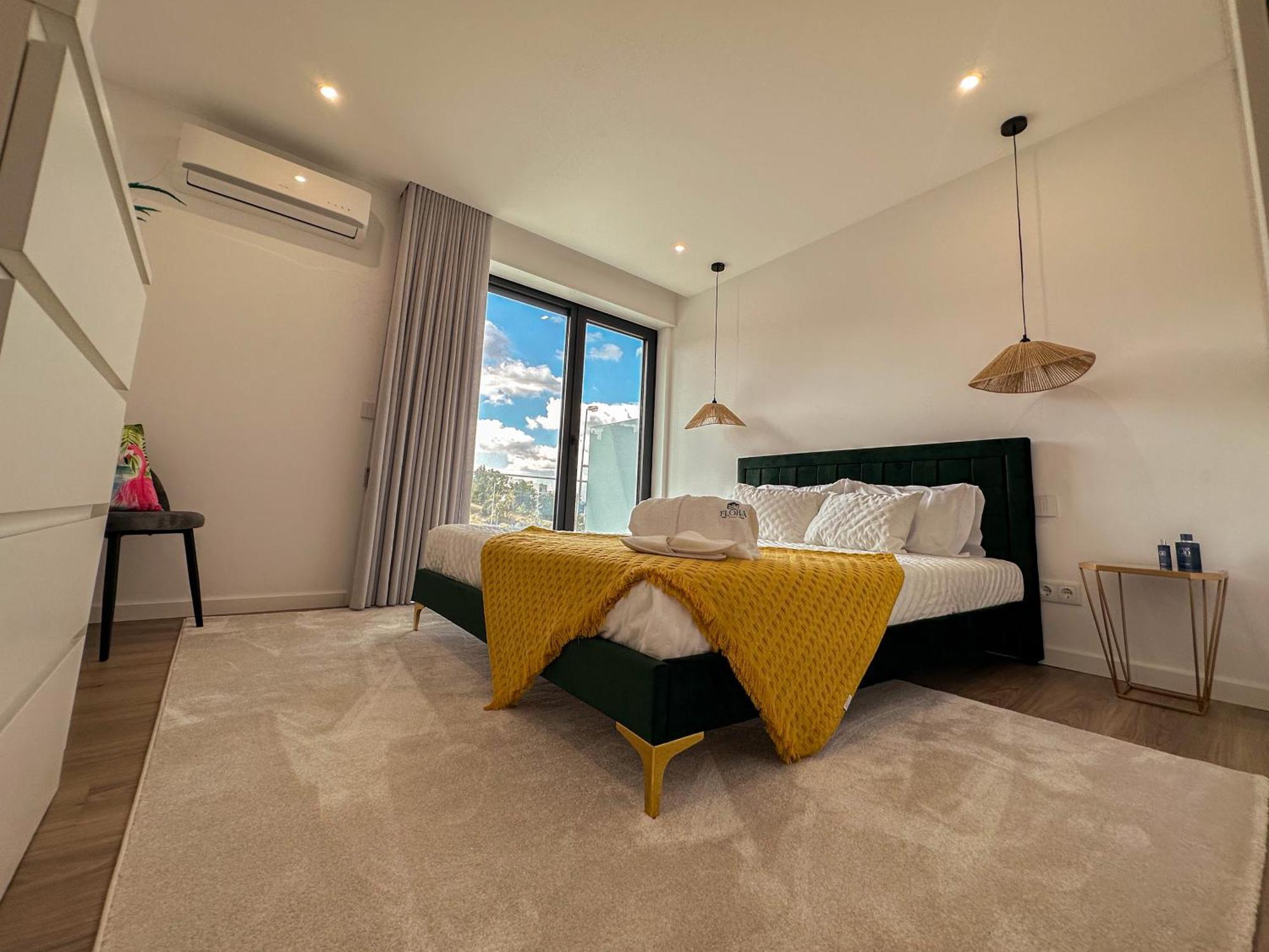 Flora Guest House Marco de Canavezes エクステリア 写真