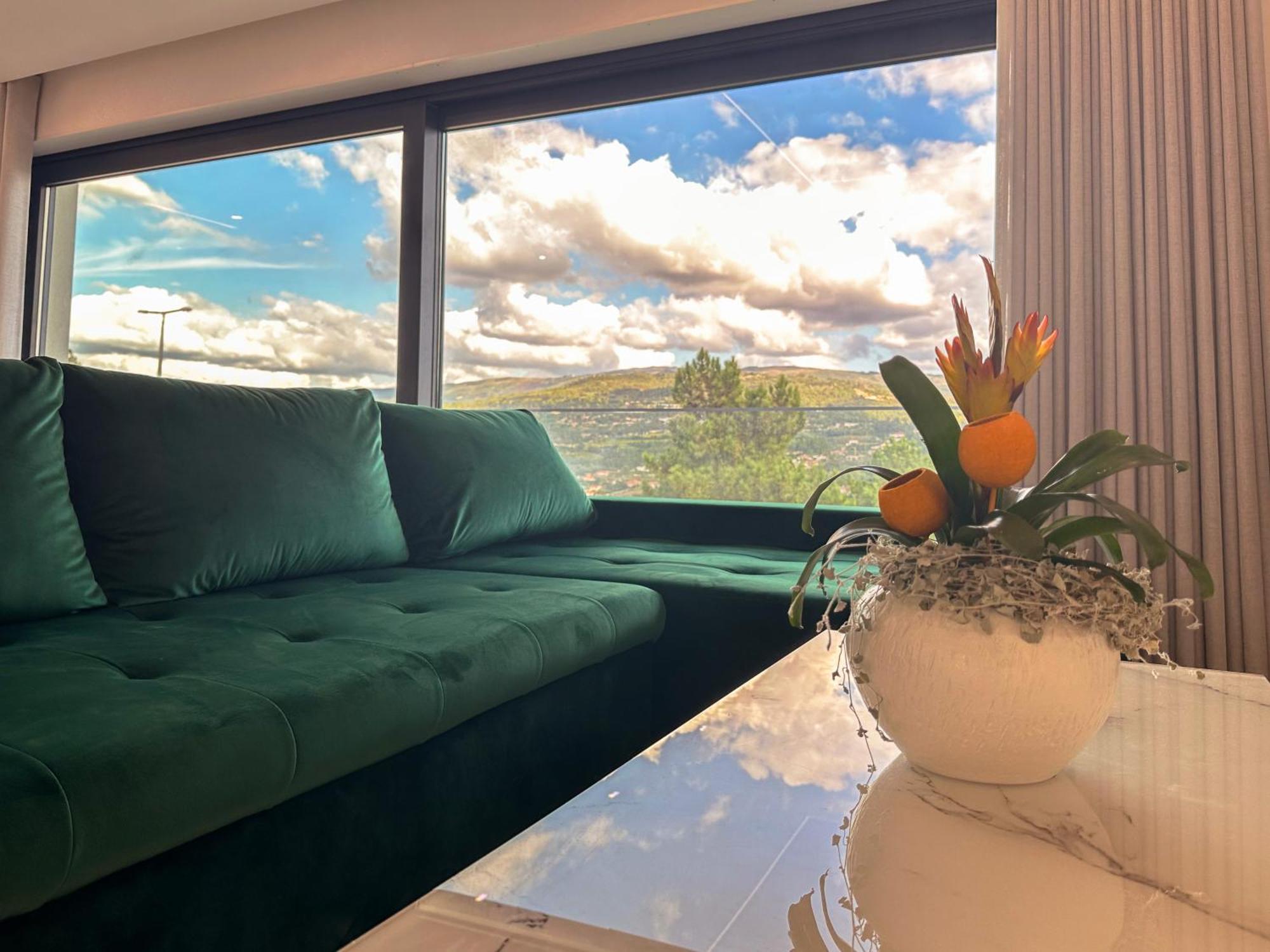 Flora Guest House Marco de Canavezes エクステリア 写真